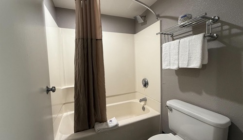 Deluxe Room, 2 Queen Beds, Non Smoking, Refrigerator & Microwave