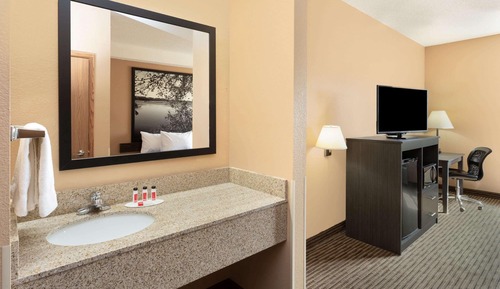 Room, Multiple Beds, Non Smoking