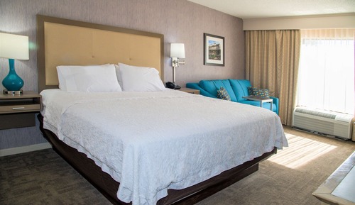 One king bed ns