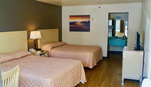 Pet Friendly Room, 2 Queen Beds ($20 daily pet fee collected by hotel)