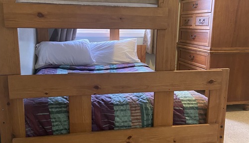 Pineapple Suite 1