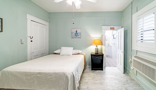 Suite, 1 Bedroom, Kitchen