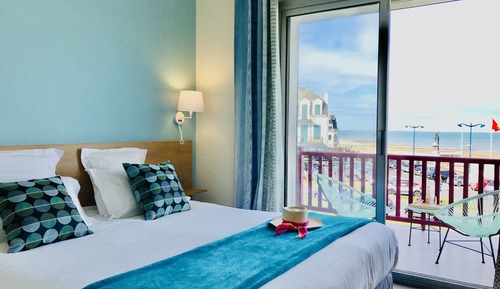 Chambre Double Deluxe, 1 grand lit, terrasse, vue mer