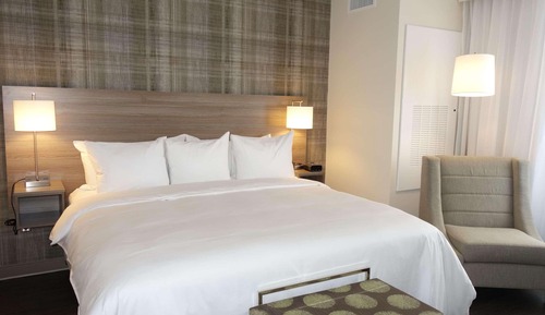 Studio Suite, 1 King Bed, Non Smoking