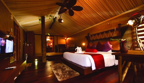 Luxury Pavilion 