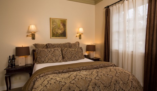 Room, Private Bathroom (#8 Skyview)