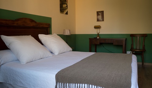Double Room (Geol)