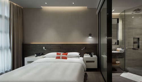 Superior King Room