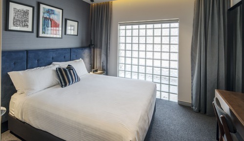Standard Queen Room