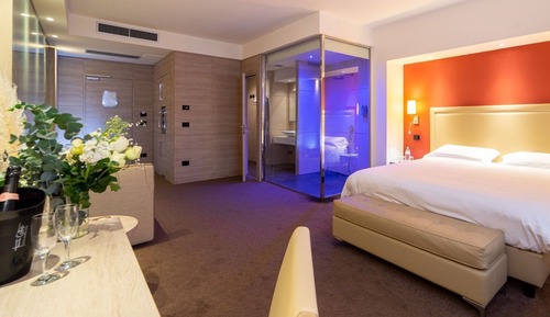 Basic Suite, Garden View