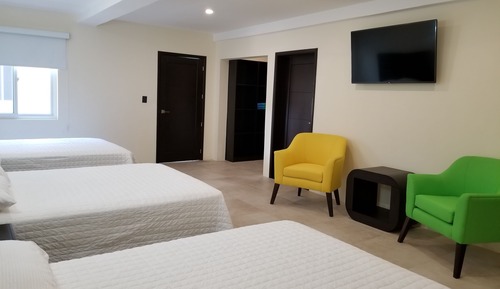 Luxury Triple Room, Multiple Beds, 2 Bathrooms, Corner