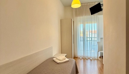 Comfort Single Room