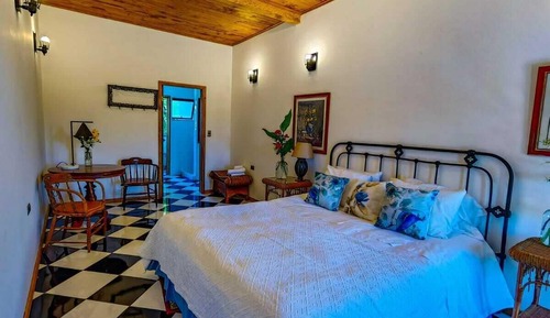 Deluxe Double Room, 1 King Bed, Garden View