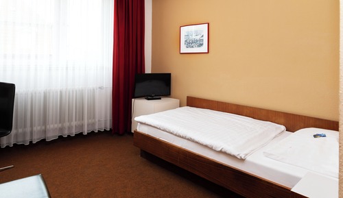 Economy Single Room