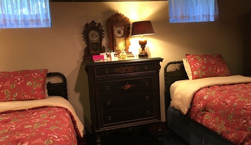 Deluxe Room, 2 Twin Beds, Kitchen (Library Suite)