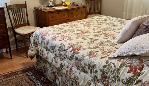Deluxe Room, 1 Queen Bed, Garden View (Creek Room)