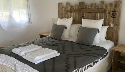 Superior Cabin