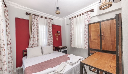 Deluxe Room, 1 Double Bed, Balcony, Sea View