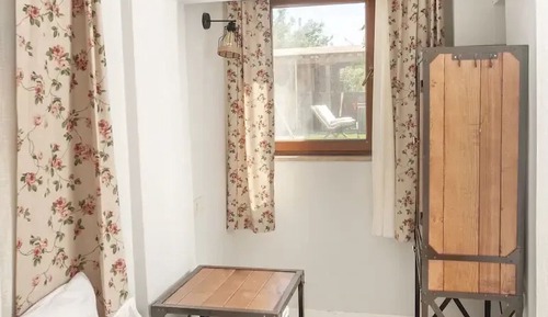 Economy Triple Room