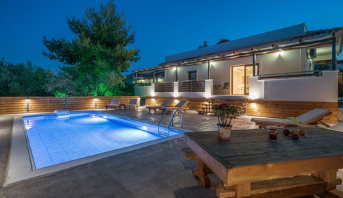 Superior Villa, 4 Bedrooms, Private Pool, Pool View (Chloe)