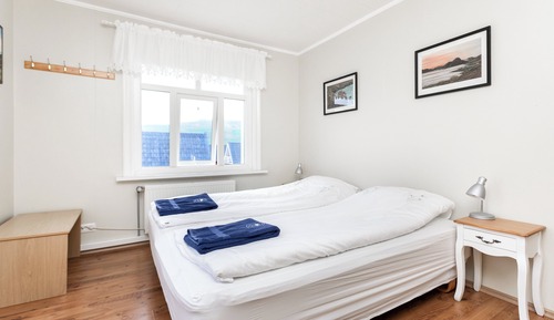 Twin Room, Shared Bathroom