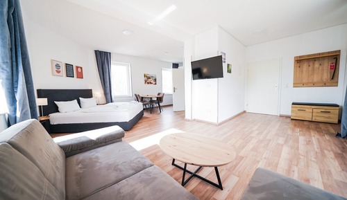 Family Studio Suite