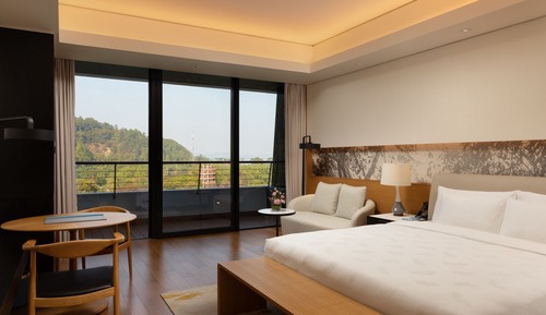 Executive King Room with Garden View