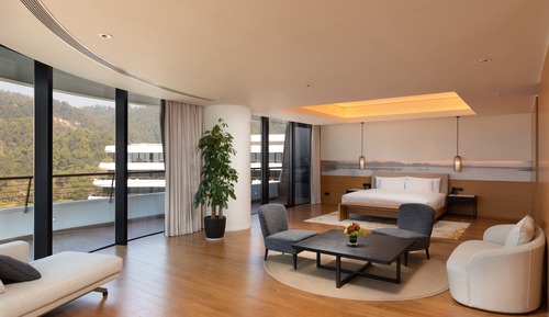 Deluxe Suite with Sea View