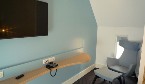 Comfort Room (bed accessible only via staircase)