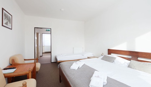 Suite ( 6+1)