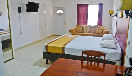 Deluxe Suite, Pool View