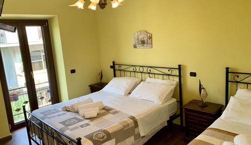 Triple Room