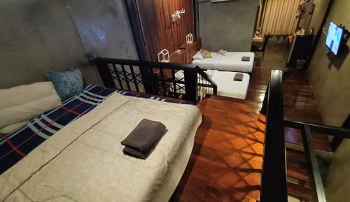 Deluxe Suite Room