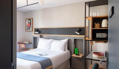 Standard Double Room Single Use, Poolside