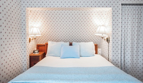 Room, Private Bathroom (Tiffany Room)