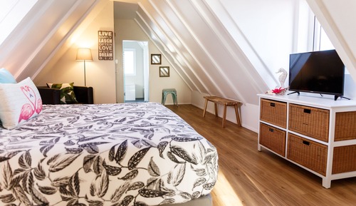 Penthouse, 1 Bedroom, 1st floor, Balcony, Garden View