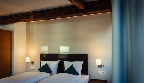Deluxe Suite, Private Bathroom