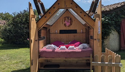 Romantic Cabin