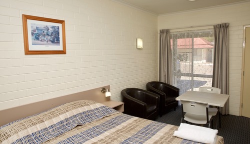 Queen Room Deluxe Disability