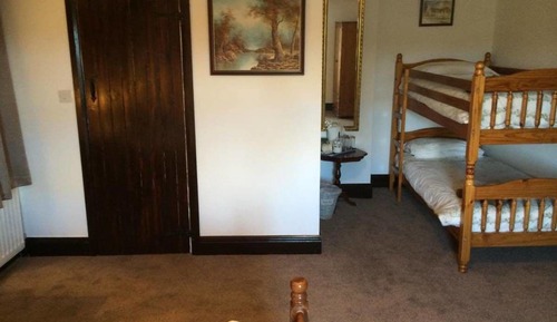 Family Room, Ensuite