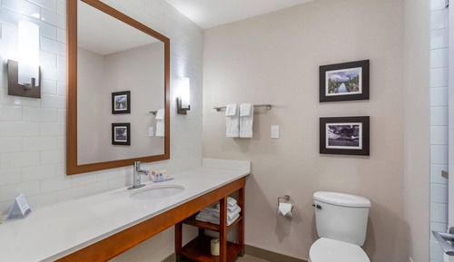 Standard Room, 2 Queen Beds, Non Smoking, Bathtub