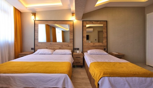 Design Triple Room