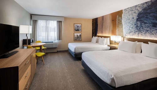 Standard Room, 2 Queen Beds, Accessible, Non Smoking