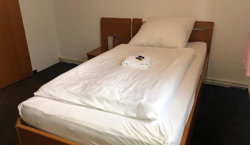 Standard Single Room