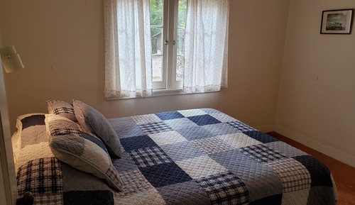 Premium Cabin (19)