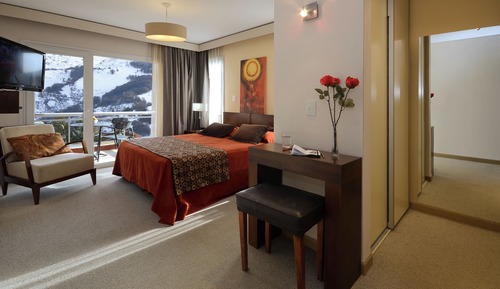 Luxury Apartment, 2 Bedrooms, Mountain View (VC5)