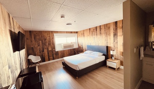 Premium Room, 1 Queen Bed