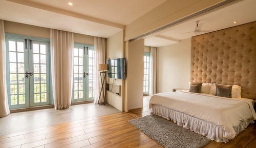Luxury Apartment, City View