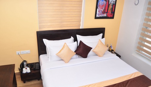 Standard Double Room, 1 King Bed, Valley View