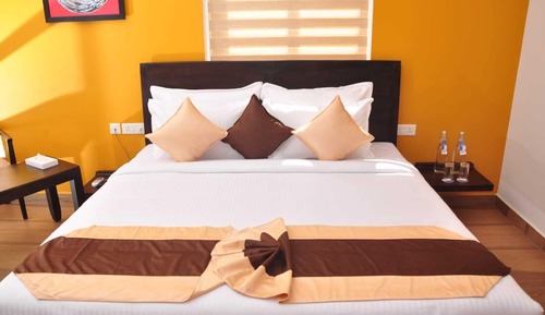 Deluxe Double Room, 1 King Bed, Valley View